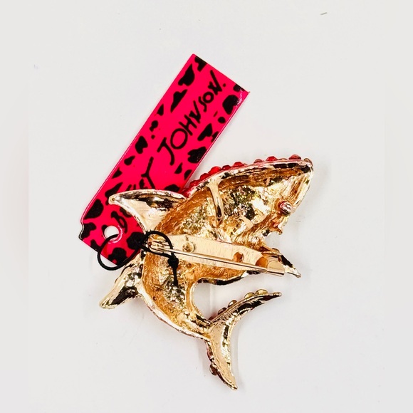 Betsey Johnson Sparkling Rhinestone Red Shark Brooch/Pendant NWT - Picture 2 of 2